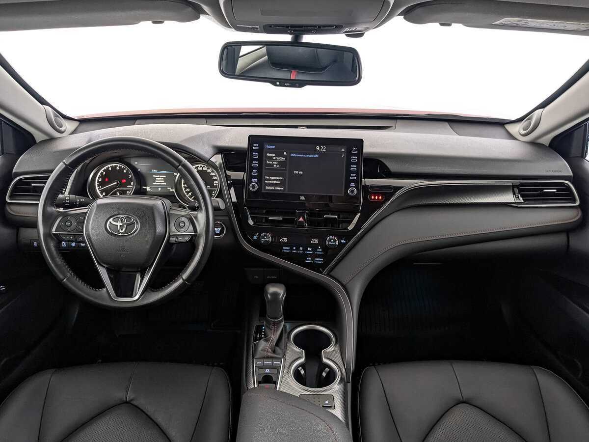 Toyota Camry с пробегом — 2022 год. Фото: #13