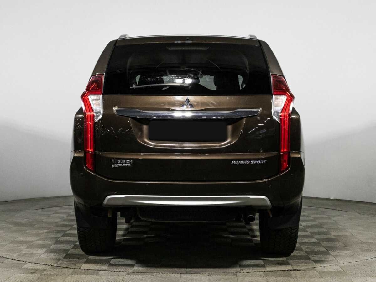 Mitsubishi Pajero Sport с пробегом — 2019 год. Фото: #5