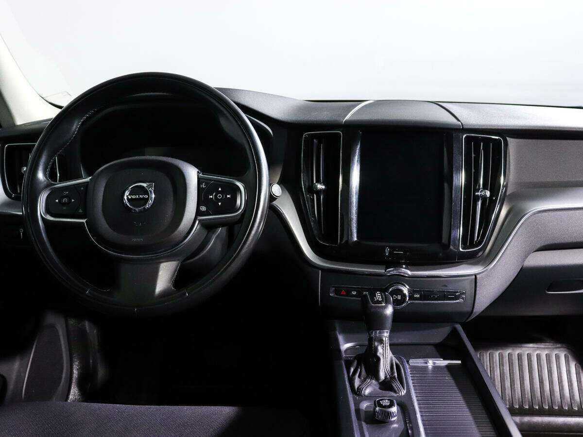 Volvo XC60 с пробегом — 2018 год. Фото: #11