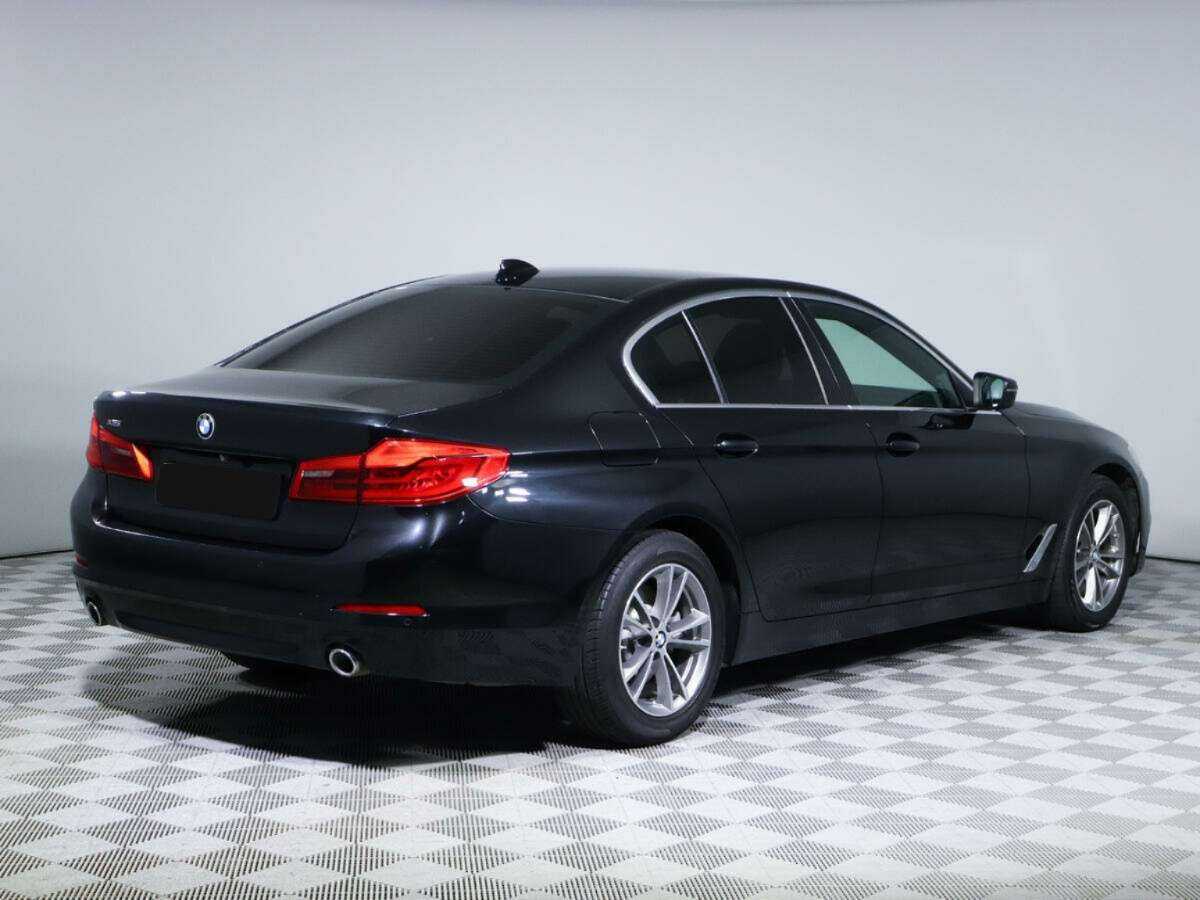 BMW 5 серии с пробегом — 2018 год. Фото: #2
