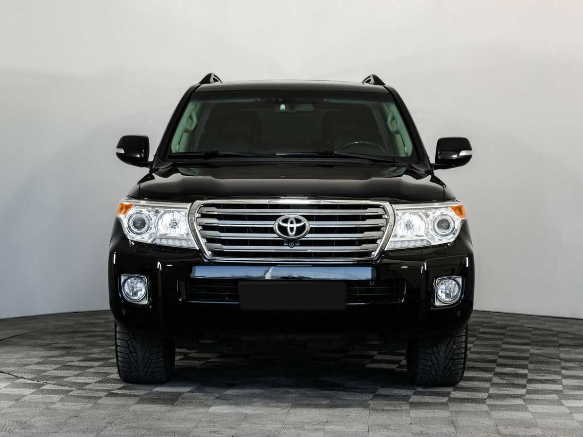 Toyota Land Cruiser с пробегом — 2013 год. Фото: #2