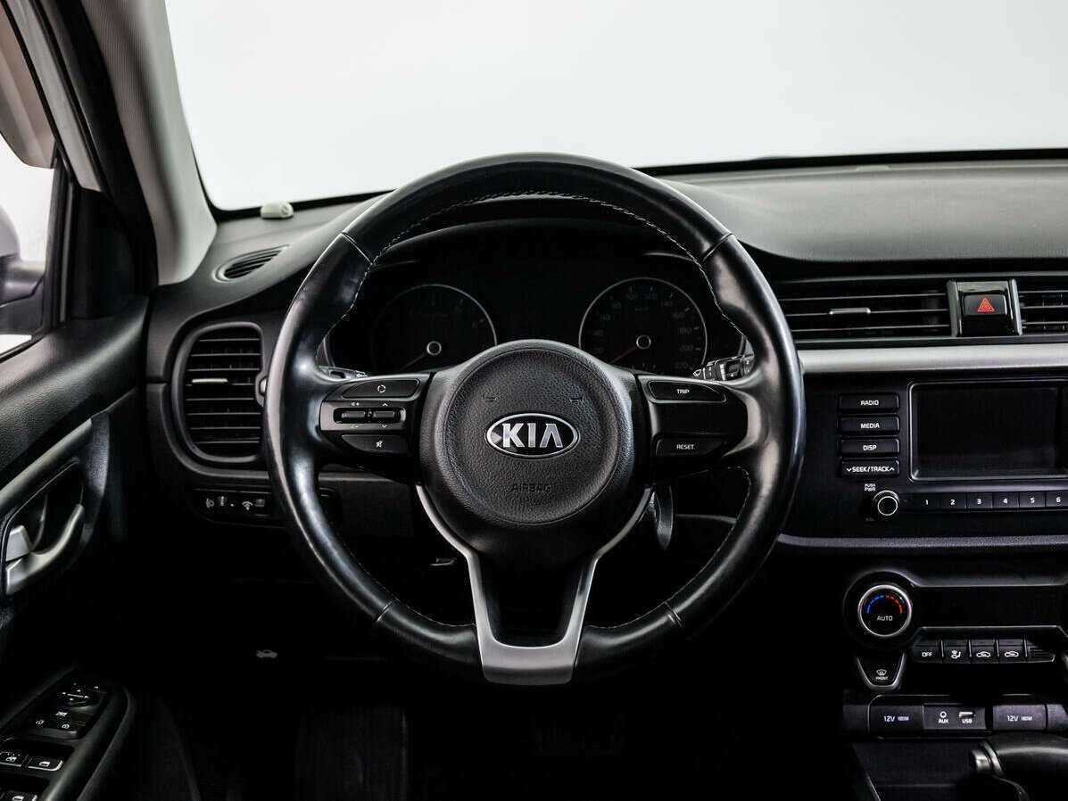Kia Rio с пробегом — 2017 год. Фото: #13