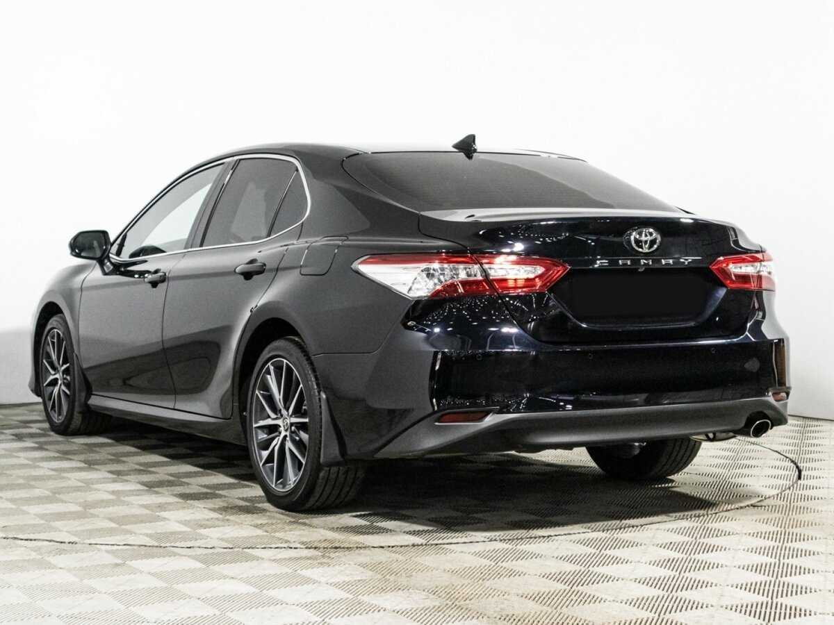 Toyota Camry с пробегом — 2021 год. Фото: #6