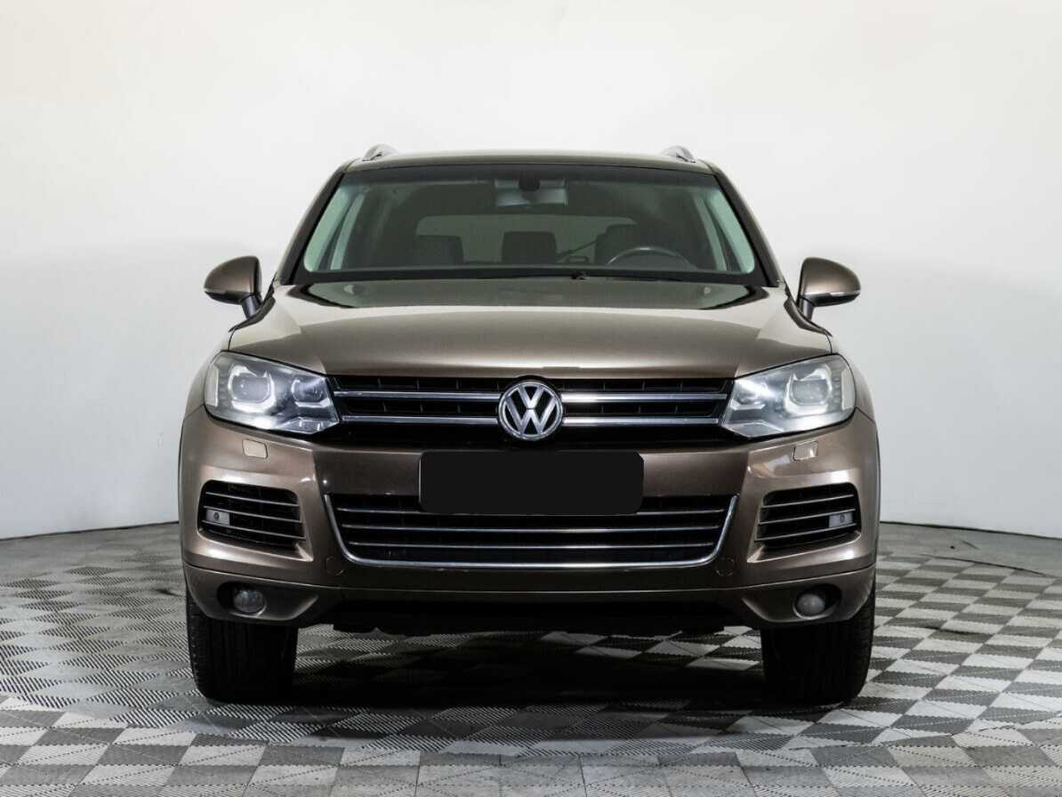 Volkswagen Touareg с пробегом — 2011 год. Фото: #1