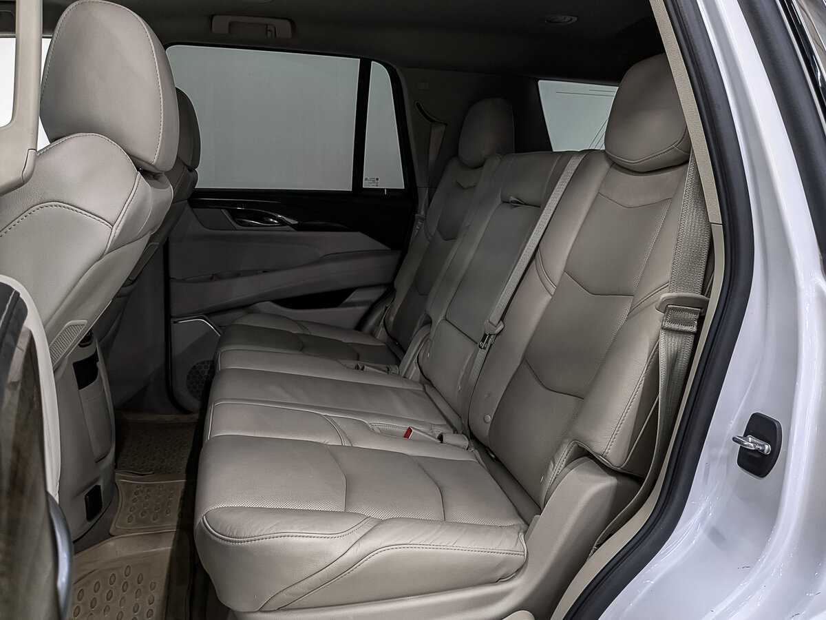 Cadillac Escalade с пробегом — 2019 год. Фото: #17