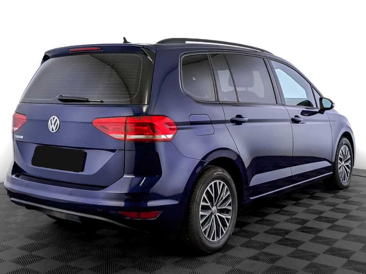 Volkswagen Touran с пробегом — 2018 год. Фото: #4