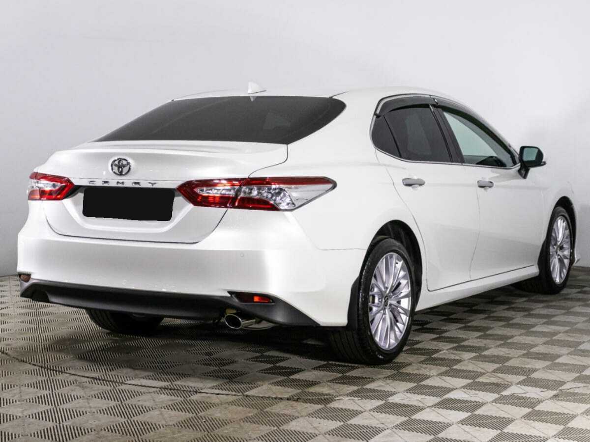 Toyota Camry с пробегом — 2020 год. Фото: #3