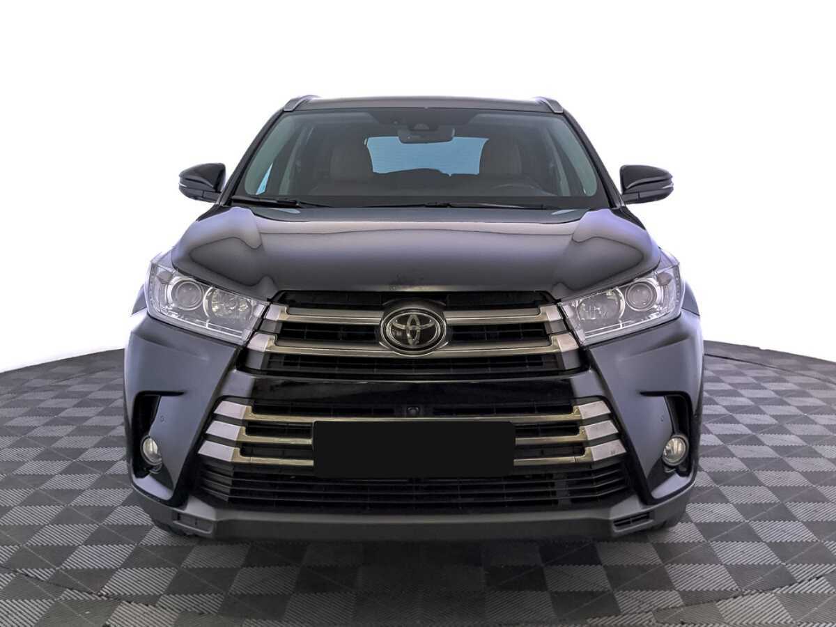 Toyota Highlander с пробегом — 2017 год. Фото: #1