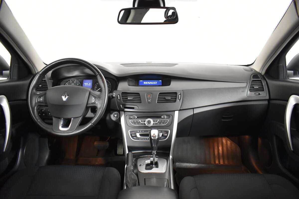 Renault Latitude с пробегом — 2013 год. Фото: #10