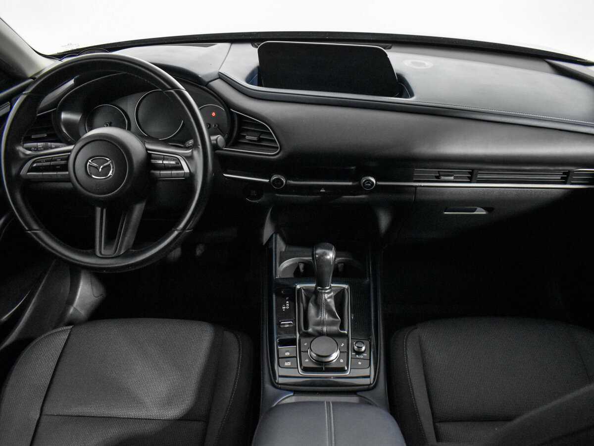 Mazda CX-30 с пробегом — 2020 год. Фото: #16