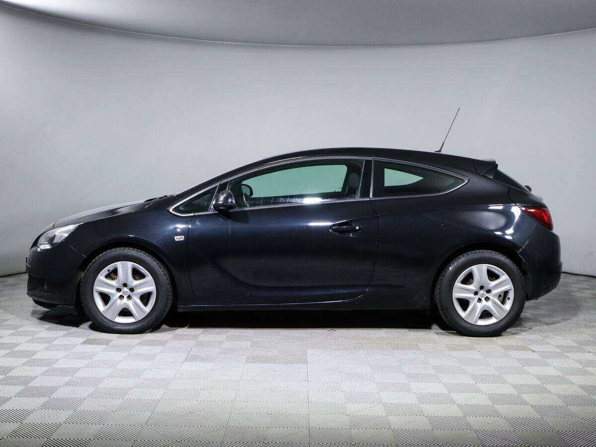 Opel Astra с пробегом — 2014 год. Фото: #7