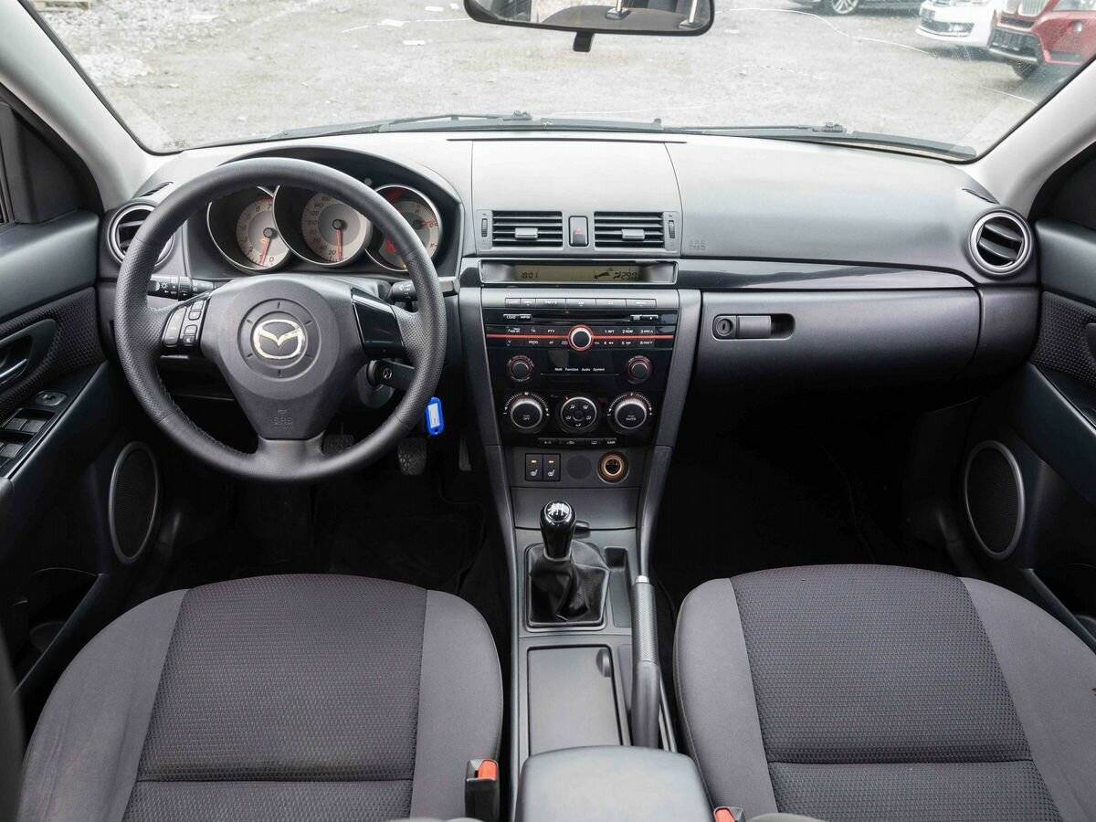 Mazda 3 с пробегом — 2008 год. Фото: #13