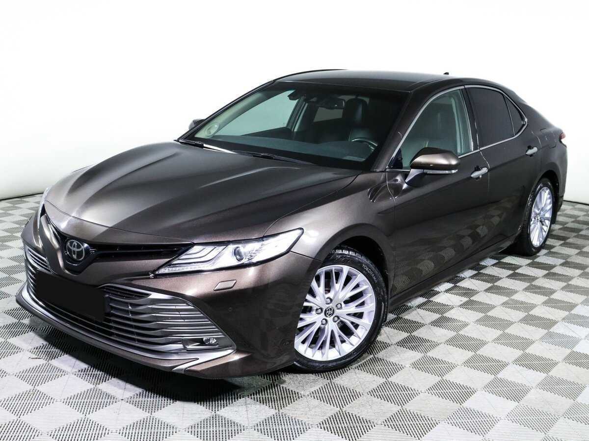 Toyota Camry с пробегом — 2018 год. Фото: #12