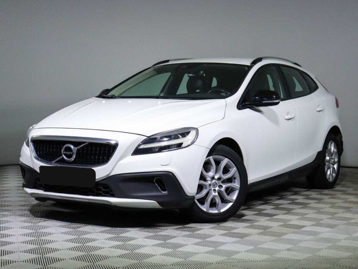 Volvo V40 Cross Country с пробегом — 2016 год. Фото: #0