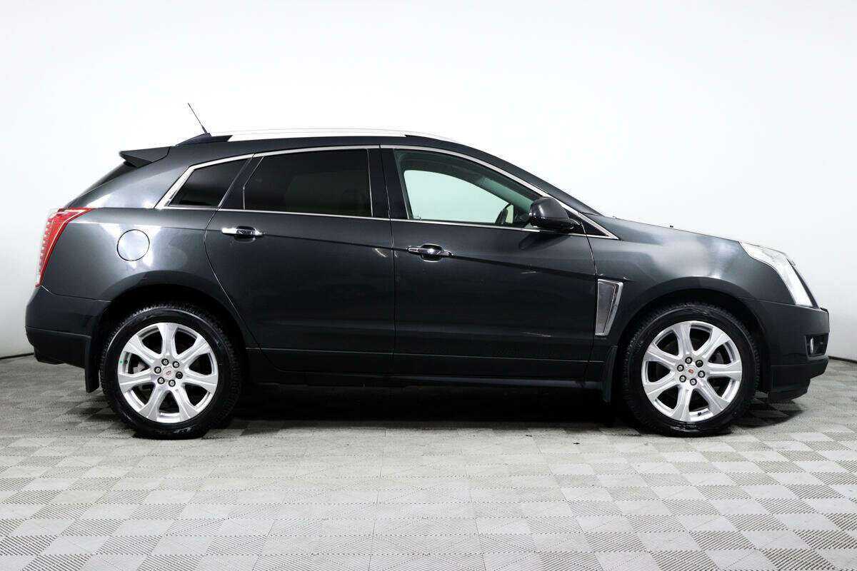 Cadillac SRX с пробегом — 2014 год. Фото: #3