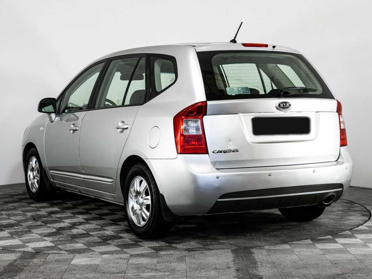Kia Carens с пробегом — 2010 год. Фото: #5