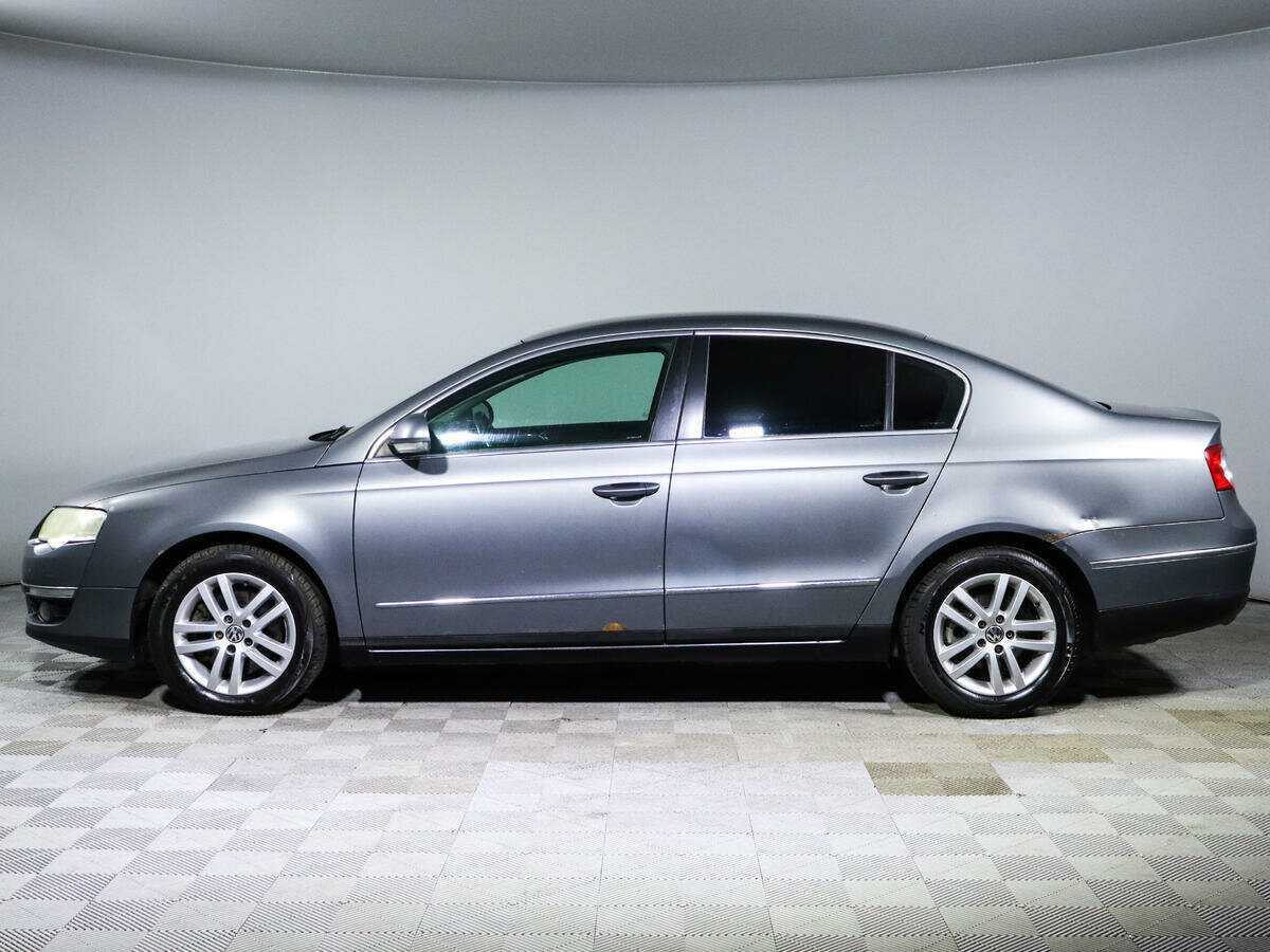 Volkswagen Passat с пробегом — 2005 год. Фото: #7