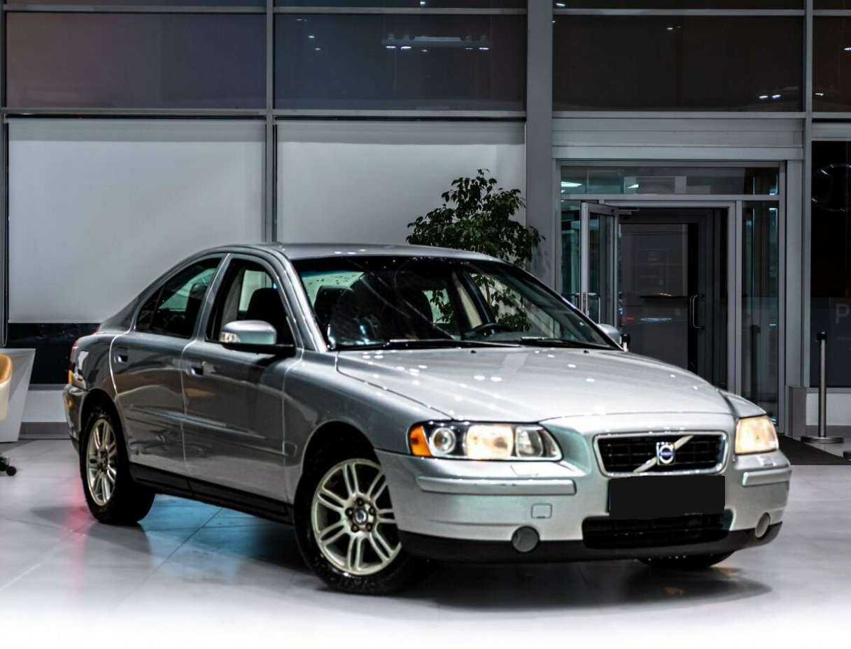 Volvo S60 с пробегом — 2008 год. Фото: #1