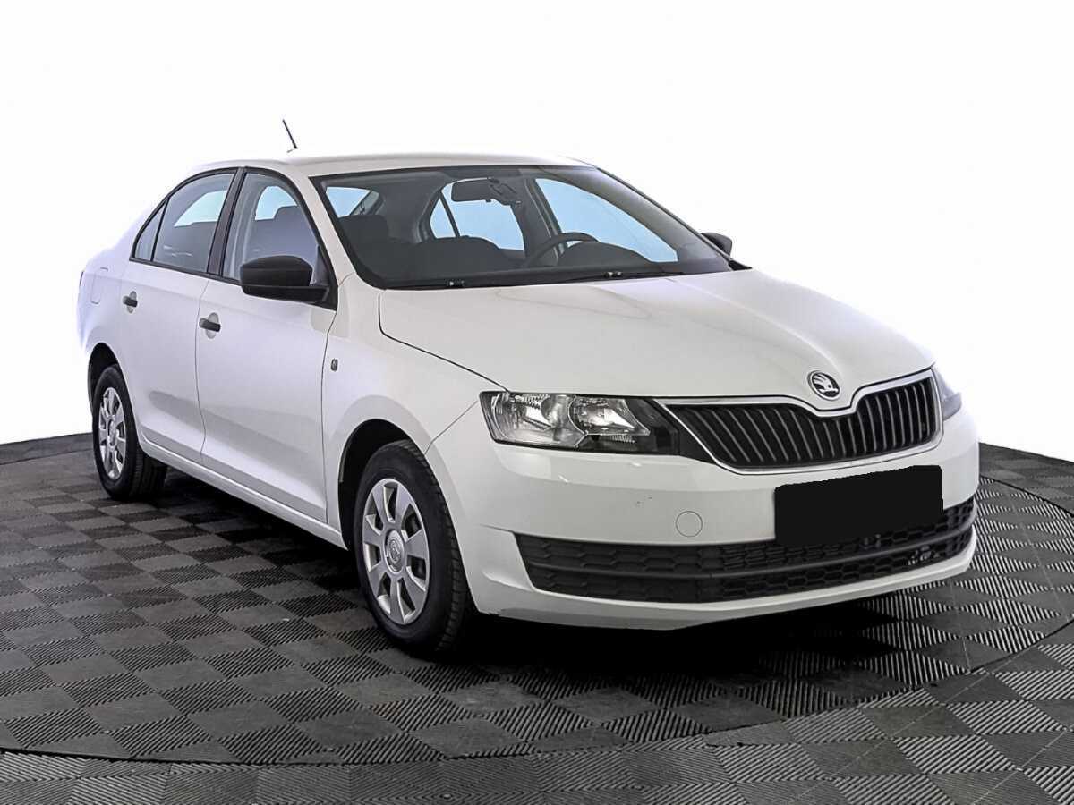 Skoda Rapid с пробегом — 2017 год. Фото: #2