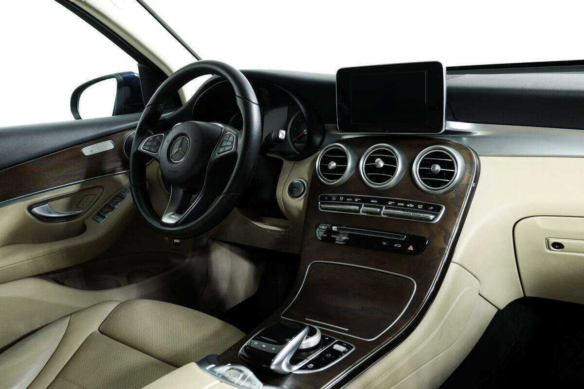 Mercedes-Benz GLC с пробегом — 2017 год. Фото: #8