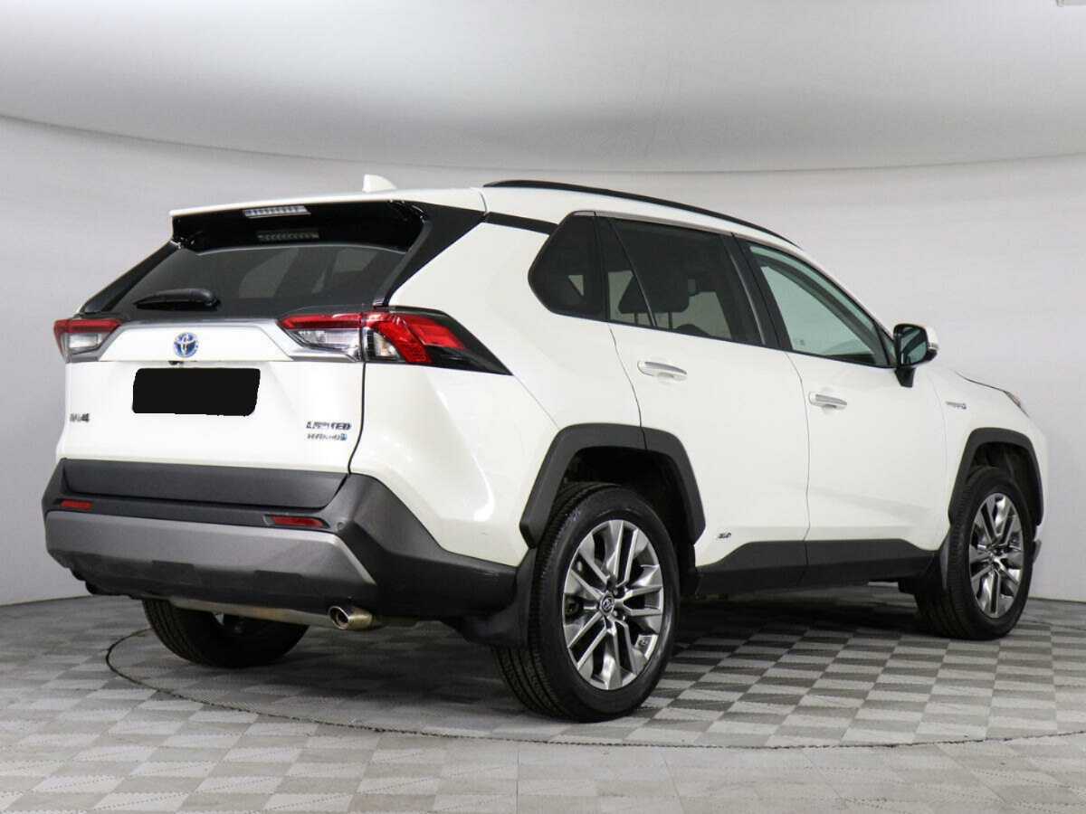 Toyota RAV4 с пробегом — 2019 год. Фото: #4