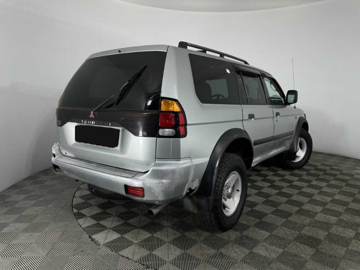 Mitsubishi Montero Sport с пробегом — 2000 год. Фото: #4
