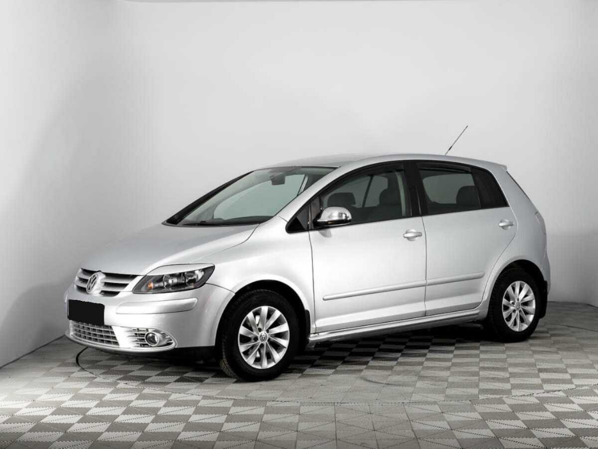 Volkswagen Golf Plus с пробегом — 2008 год. Фото: #0