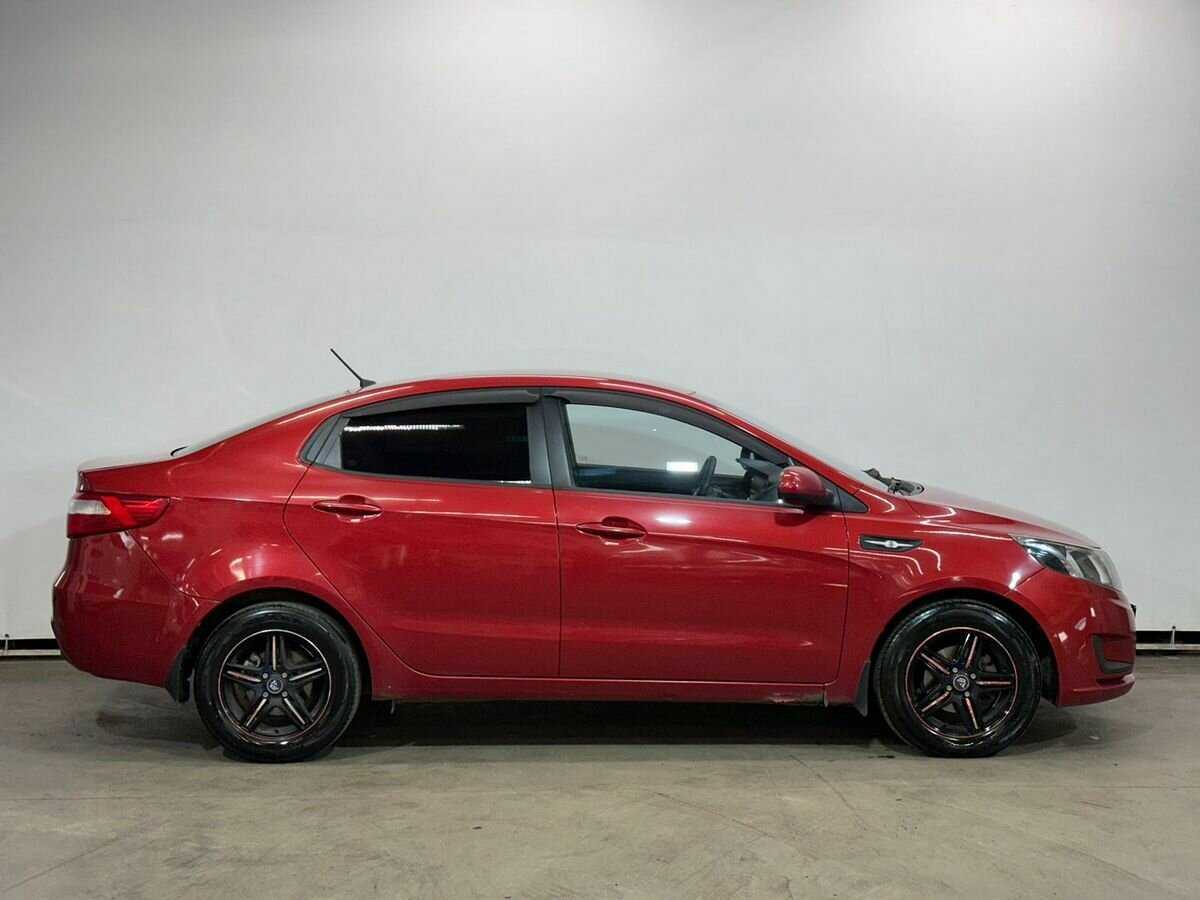Kia Rio с пробегом — 2013 год. Фото: #3