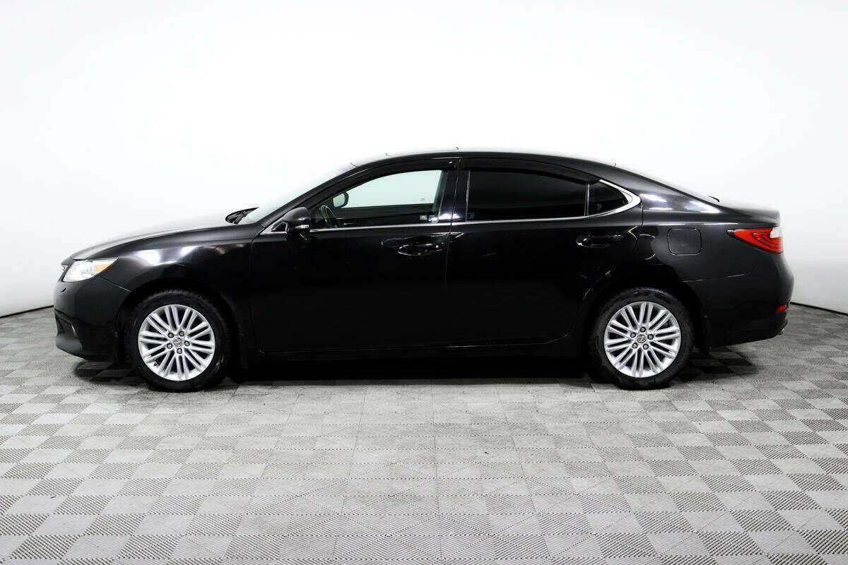 Lexus ES с пробегом — 2013 год. Фото: #7