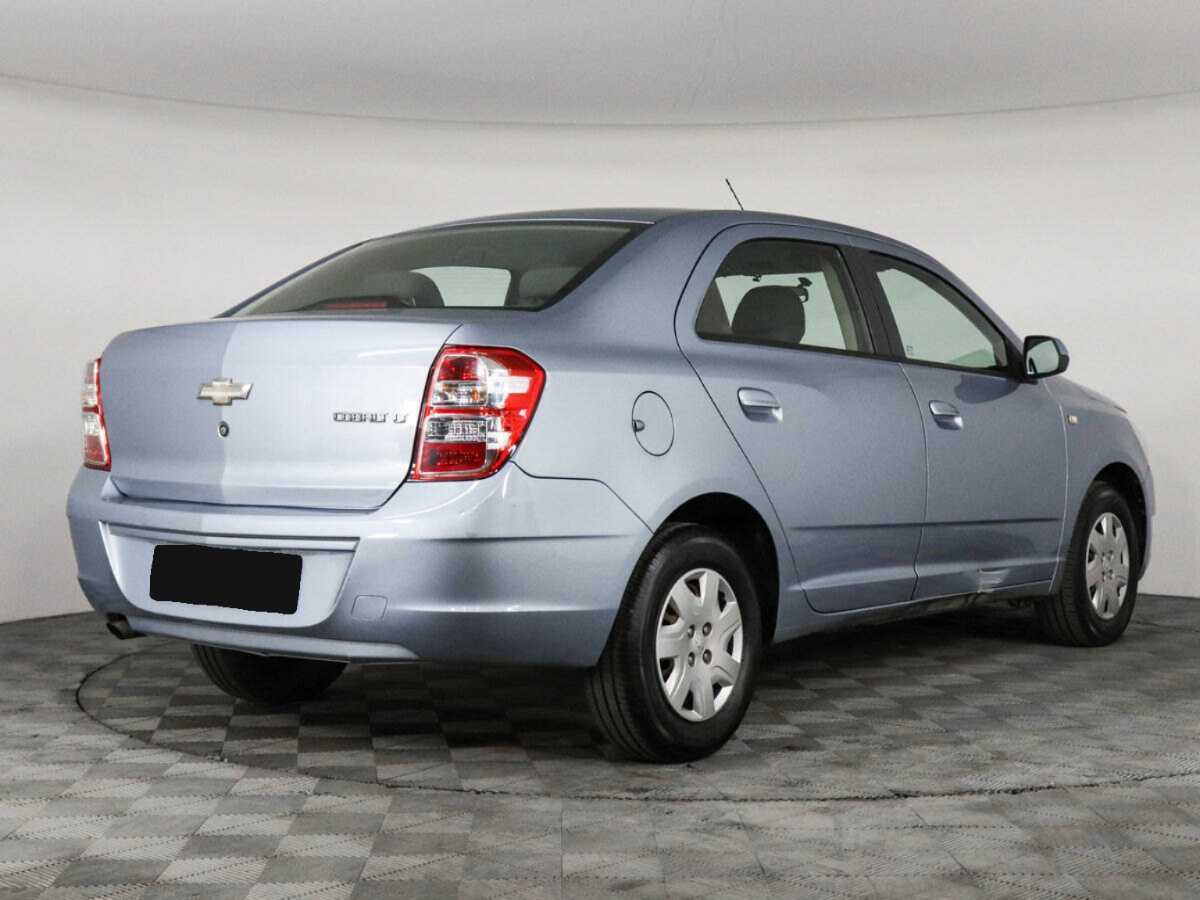 Chevrolet Cobalt с пробегом — 2013 год. Фото: #4