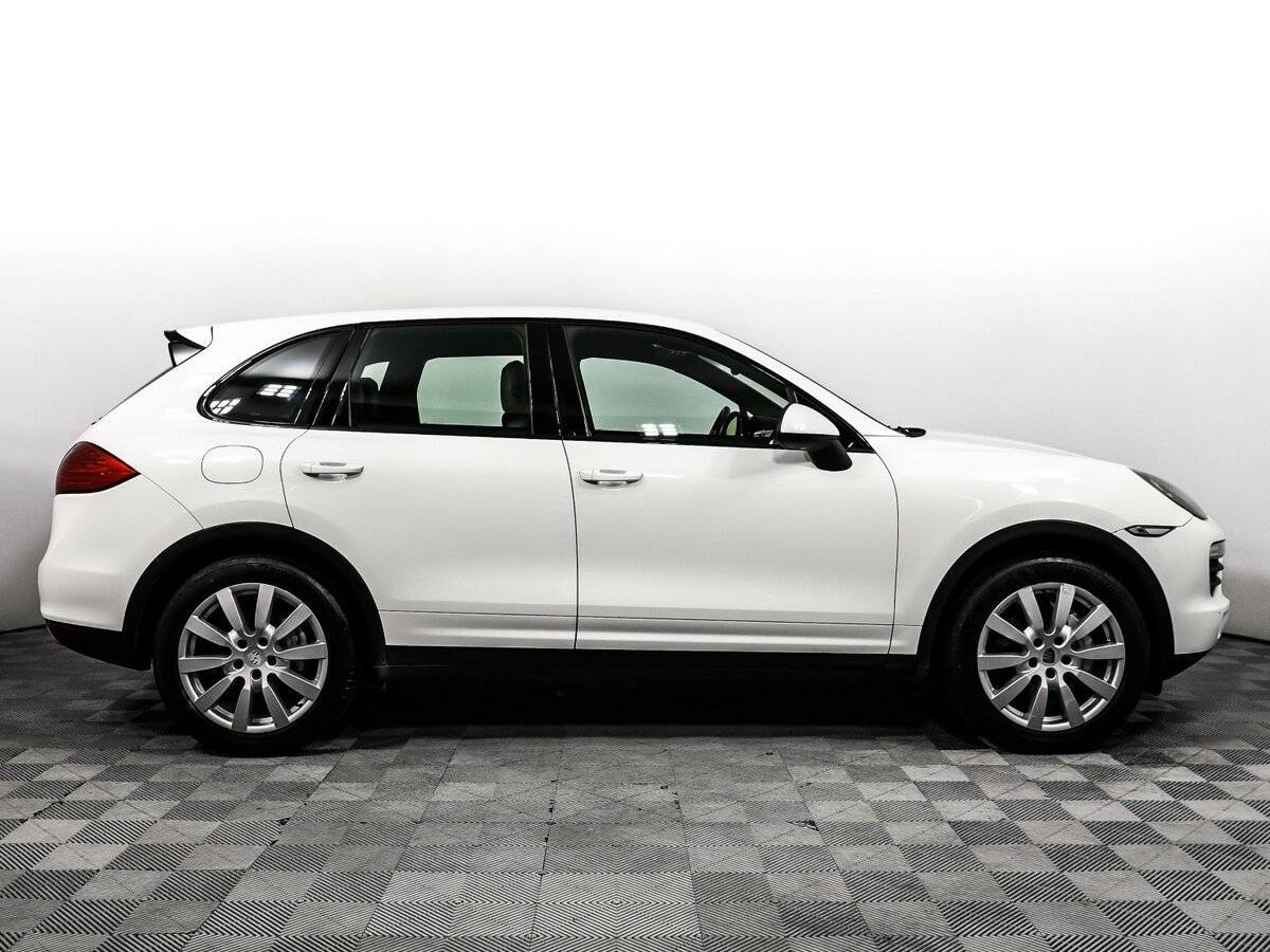 Porsche Cayenne с пробегом — 2010 год. Фото: #3