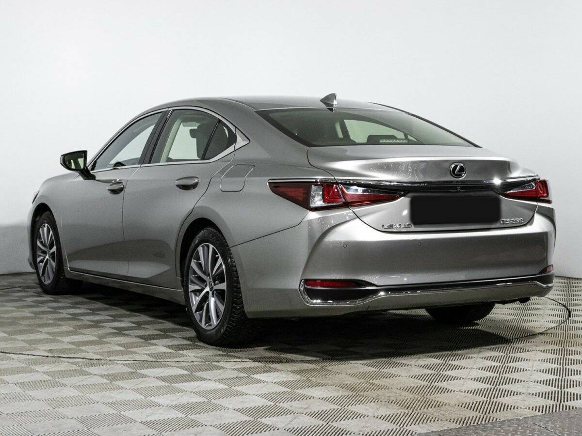 Lexus ES с пробегом — 2018 год. Фото: #5