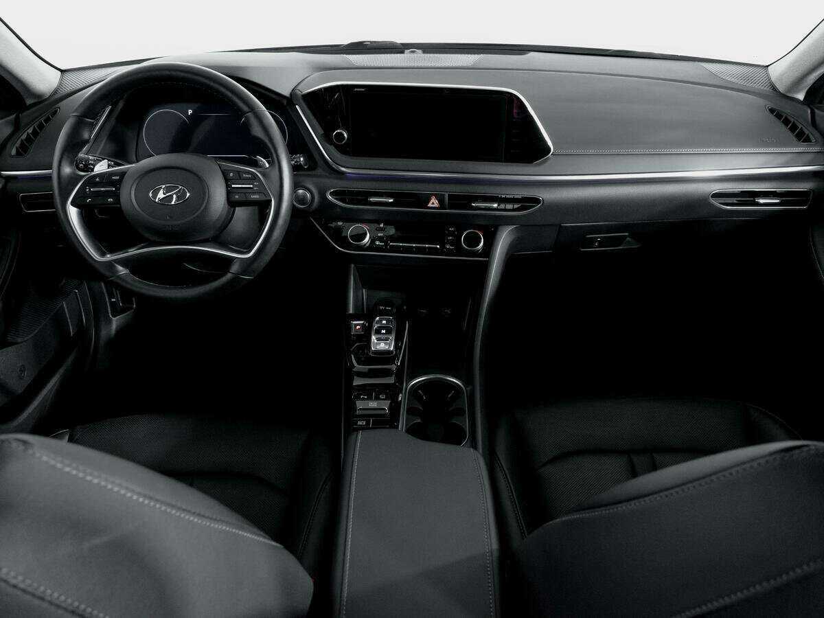 Hyundai Sonata с пробегом — 2021 год. Фото: #11