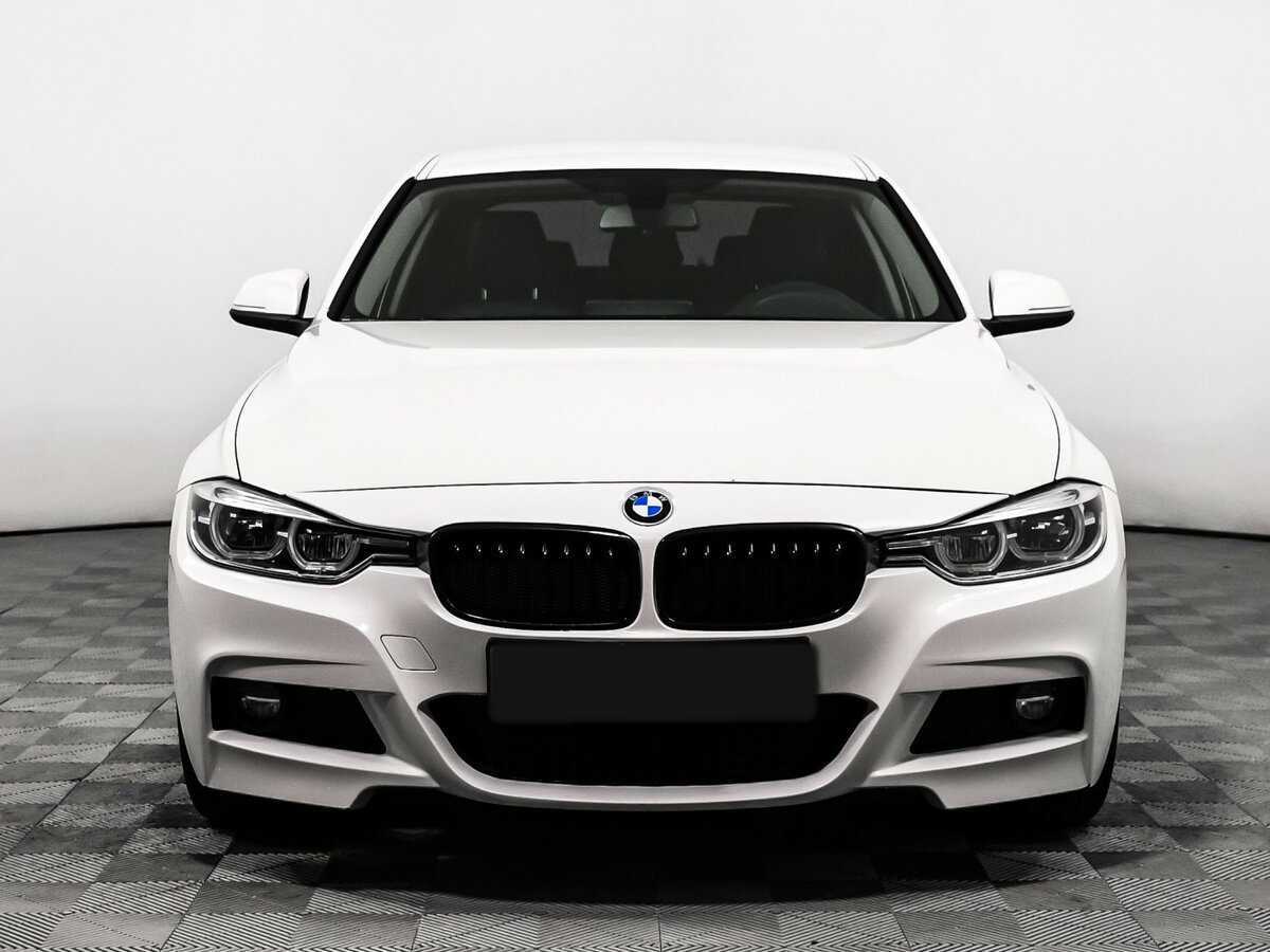 BMW 3 серии с пробегом — 2017 год. Фото: #1