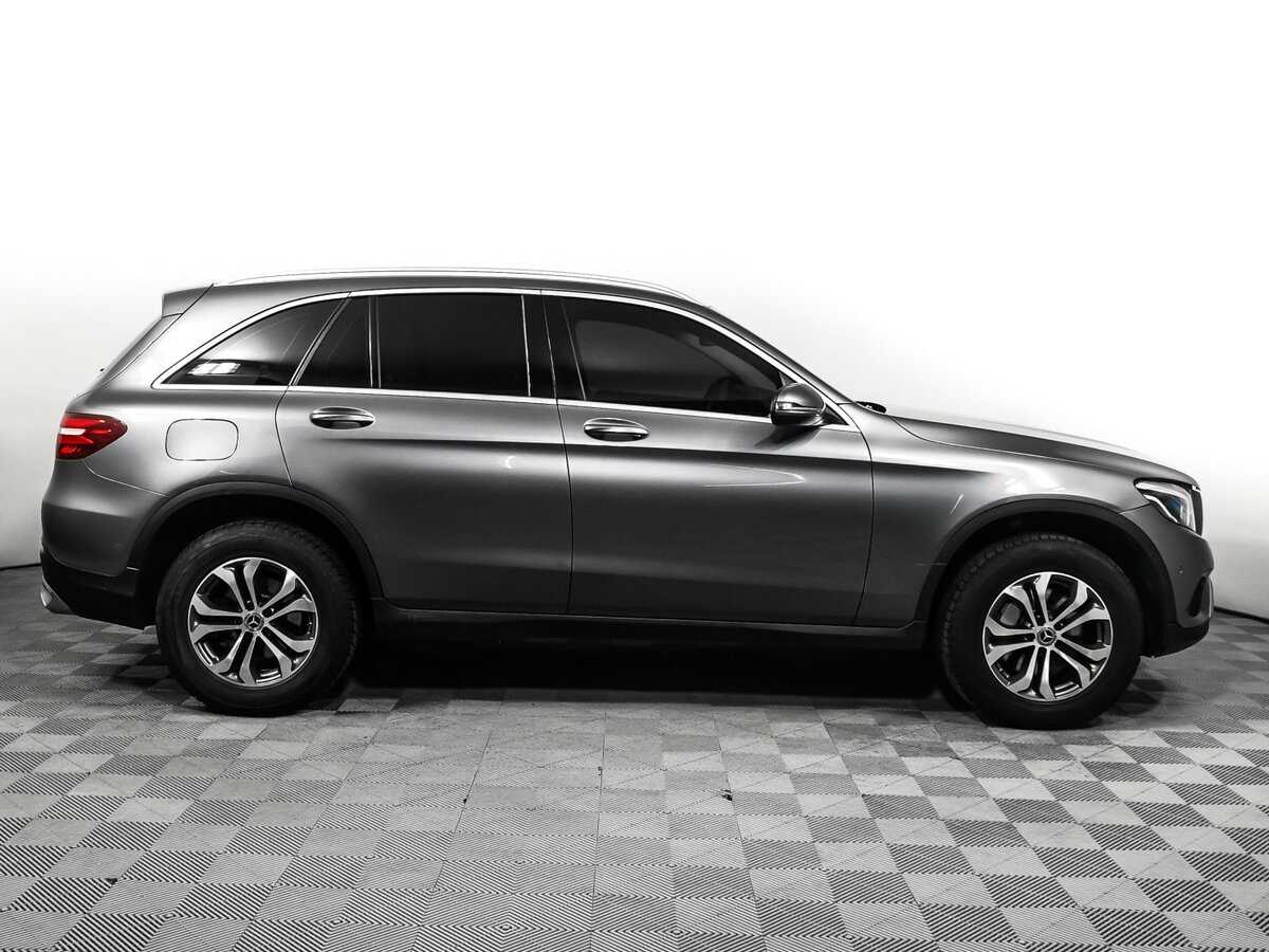 Mercedes-Benz GLC с пробегом — 2017 год. Фото: #3
