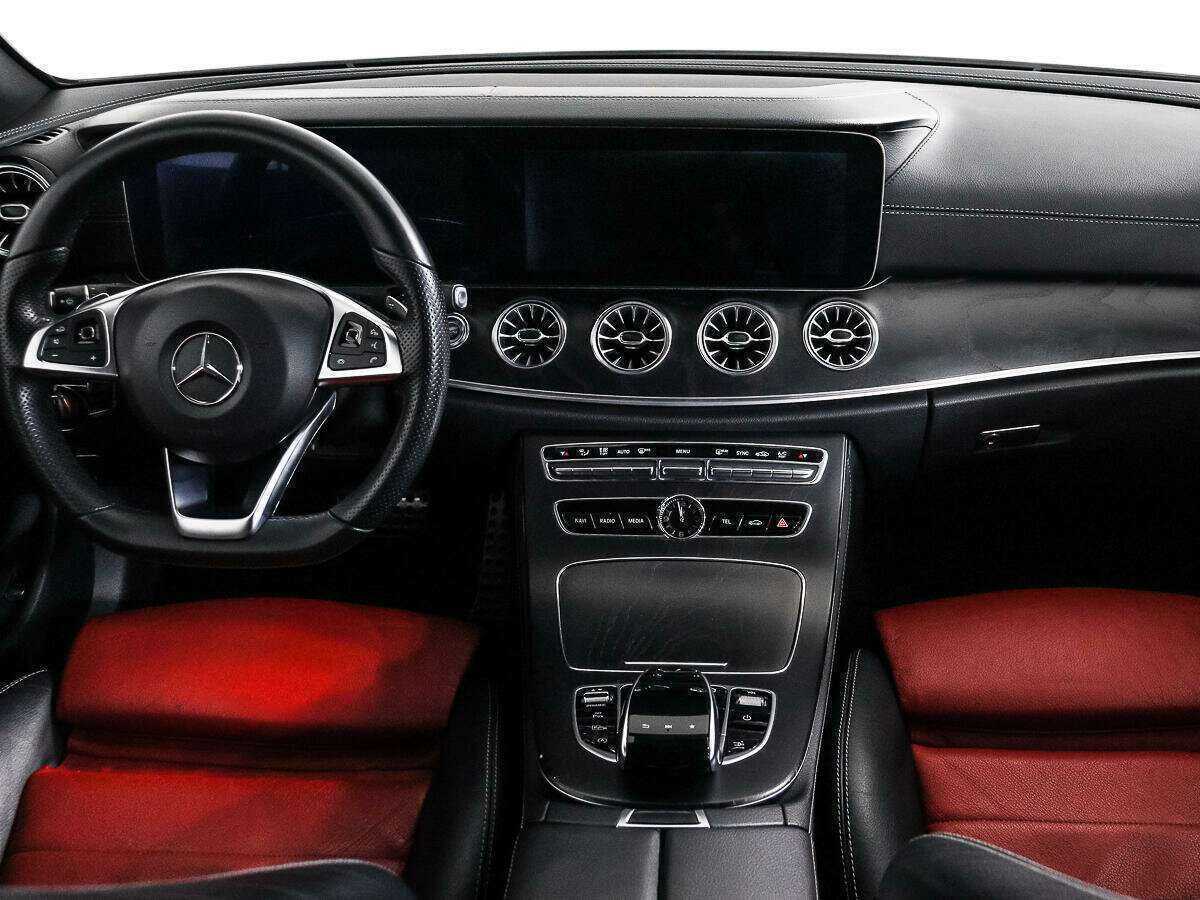 Mercedes-Benz E-Класс с пробегом — 2017 год. Фото: #11