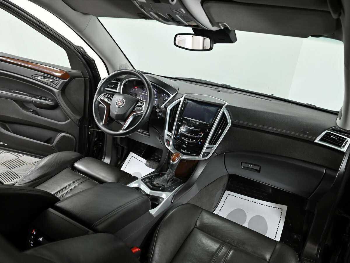 Cadillac SRX с пробегом — 2013 год. Фото: #6