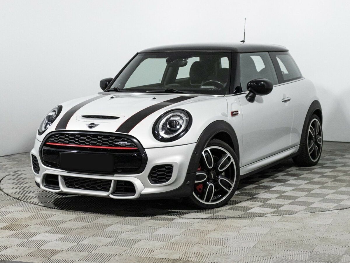Mini Hatch с пробегом — 2020 год. Посмотреть фото