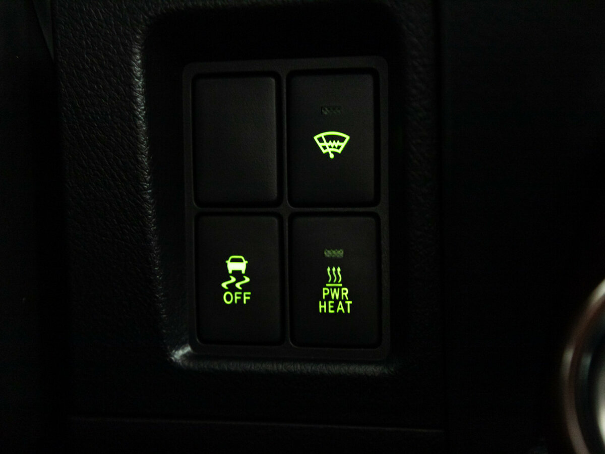 Toyota Land Cruiser Prado с пробегом — 2015 год. Фото: #16
