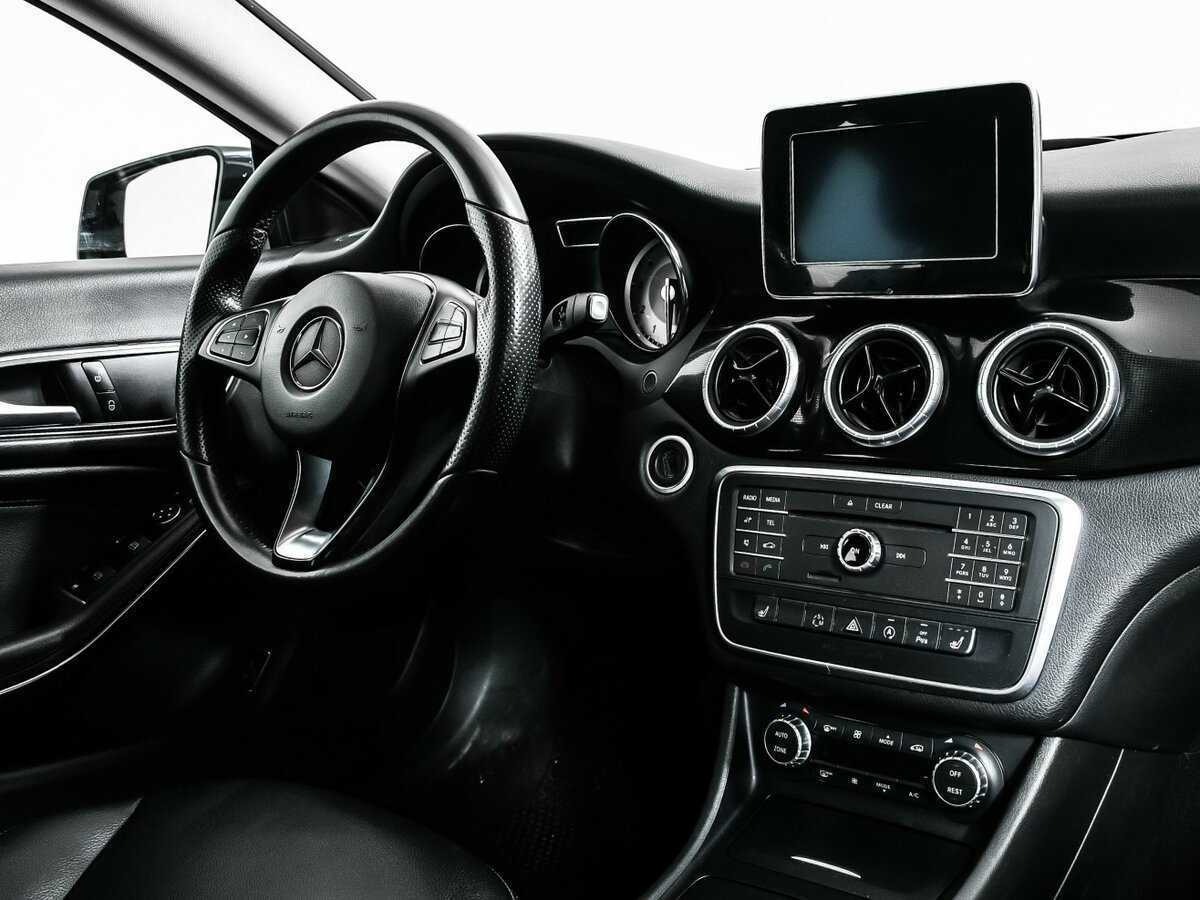 Mercedes-Benz CLA с пробегом — 2015 год. Фото: #8
