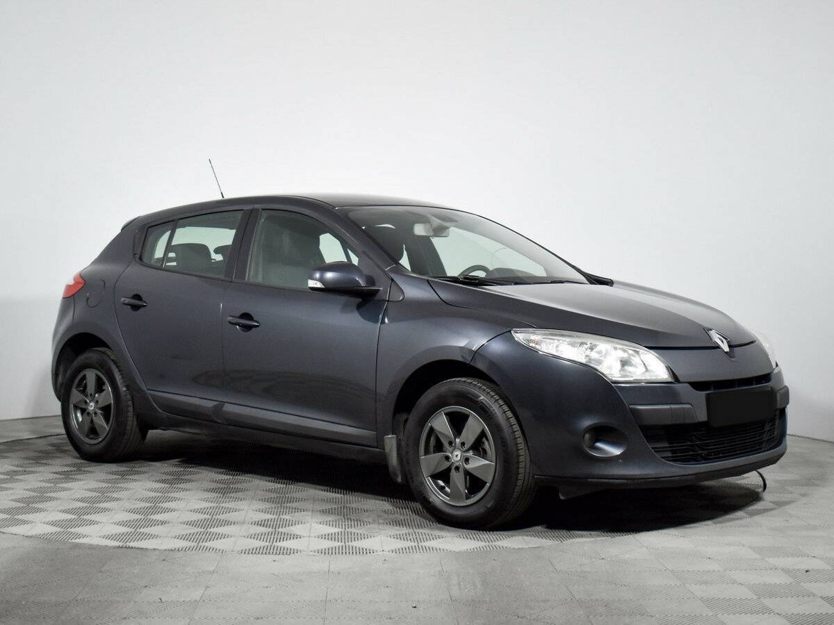 Renault Megane с пробегом — 2010 год. Фото: #2