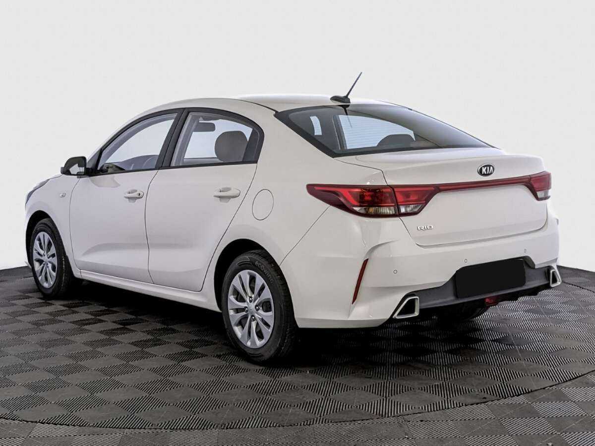 Kia Rio с пробегом — 2021 год. Фото: #6