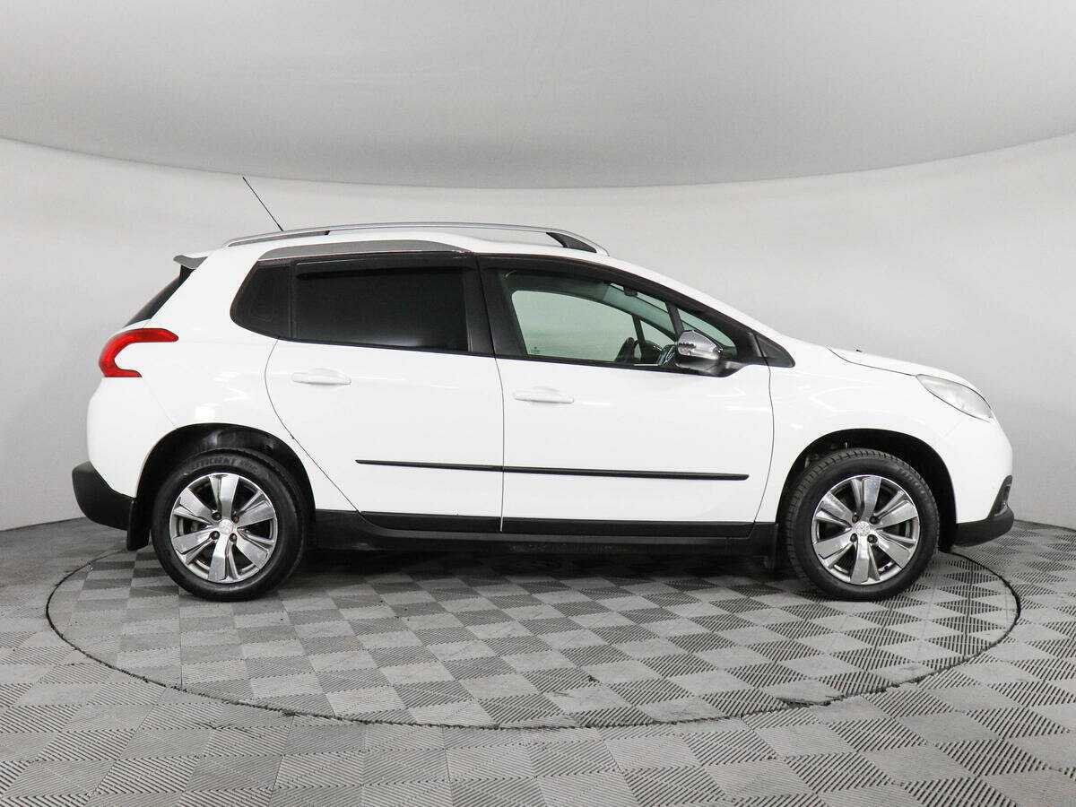 Peugeot 2008 с пробегом — 2014 год. Фото: #3
