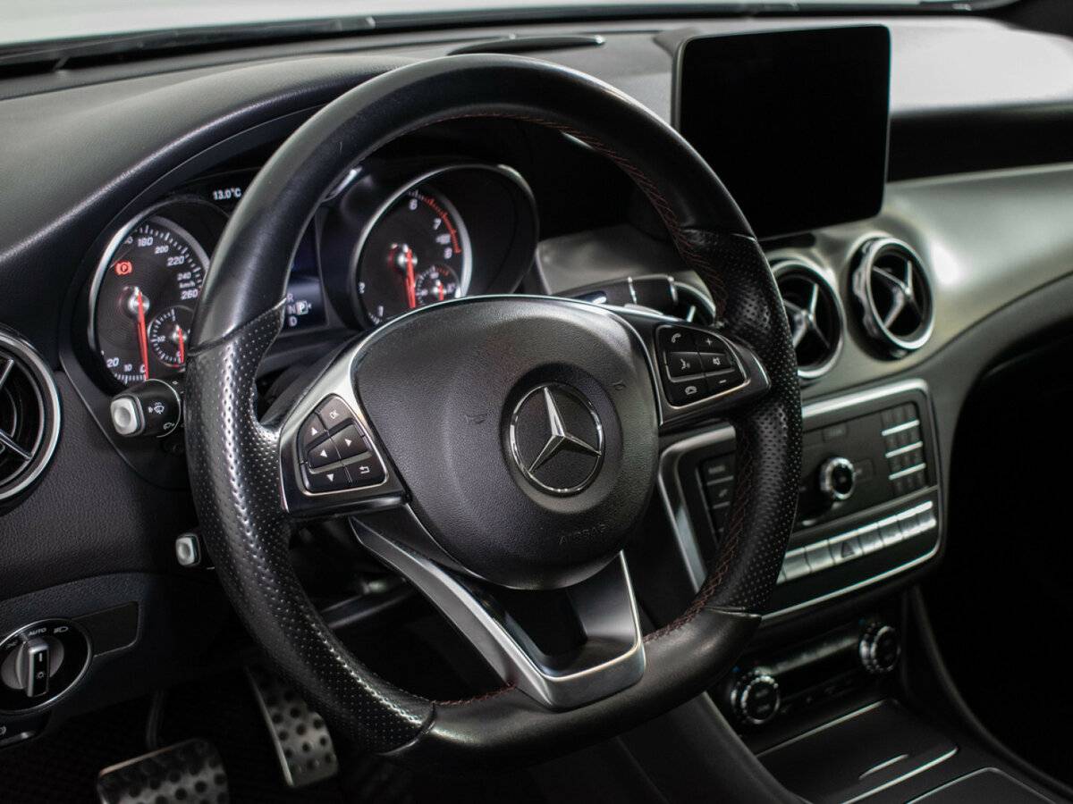 Mercedes-Benz GLA с пробегом — 2018 год. Фото: #12