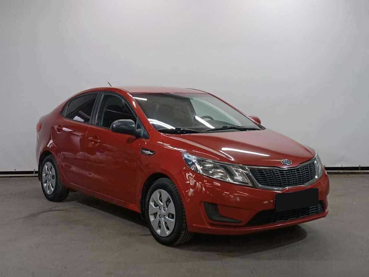 Kia Rio с пробегом — 2012 год. Фото: #2