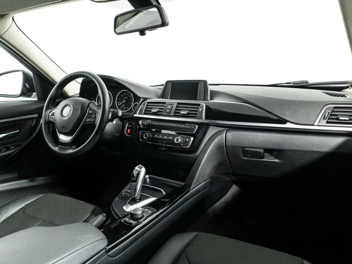BMW 3 серии с пробегом — 2018 год. Фото: #8