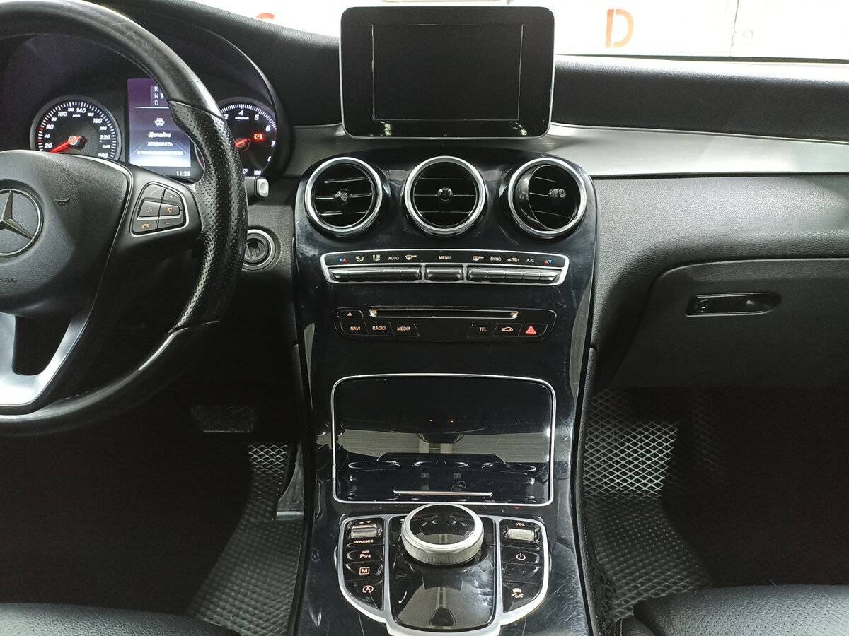 Mercedes-Benz GLC с пробегом — 2015 год. Фото: #14