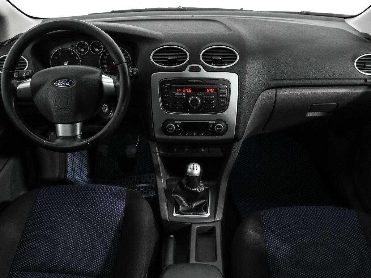 Ford Focus с пробегом — 2008 год. Фото: #11