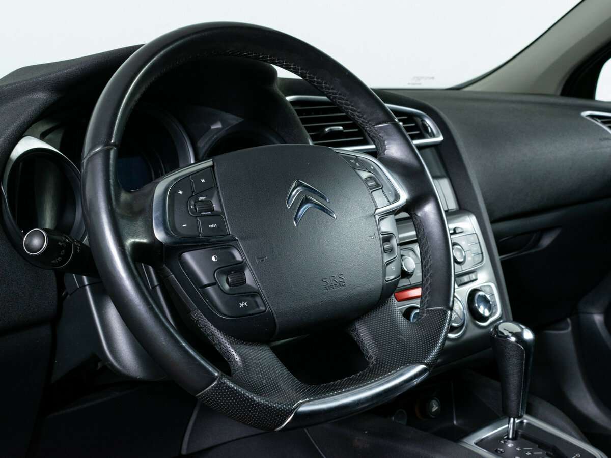 Citroen C4 с пробегом — 2013 год. Фото: #11