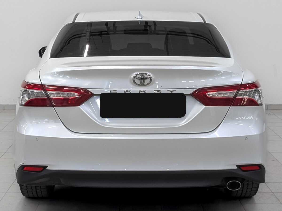 Toyota Camry с пробегом — 2019 год. Фото: #5